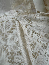 画像をギャラリービューアに読み込む, GINGERALE Archive List : レースパーカーポンチョ