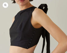 画像をギャラリービューアに読み込む, KANAKO TAMURA Back Ribbon Taffeta Blouse(Navy)